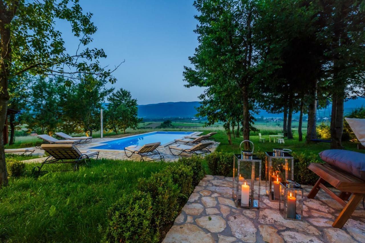 Beautiful Cottage With Heated Pool For 22 Ppl Plaški Exterior foto