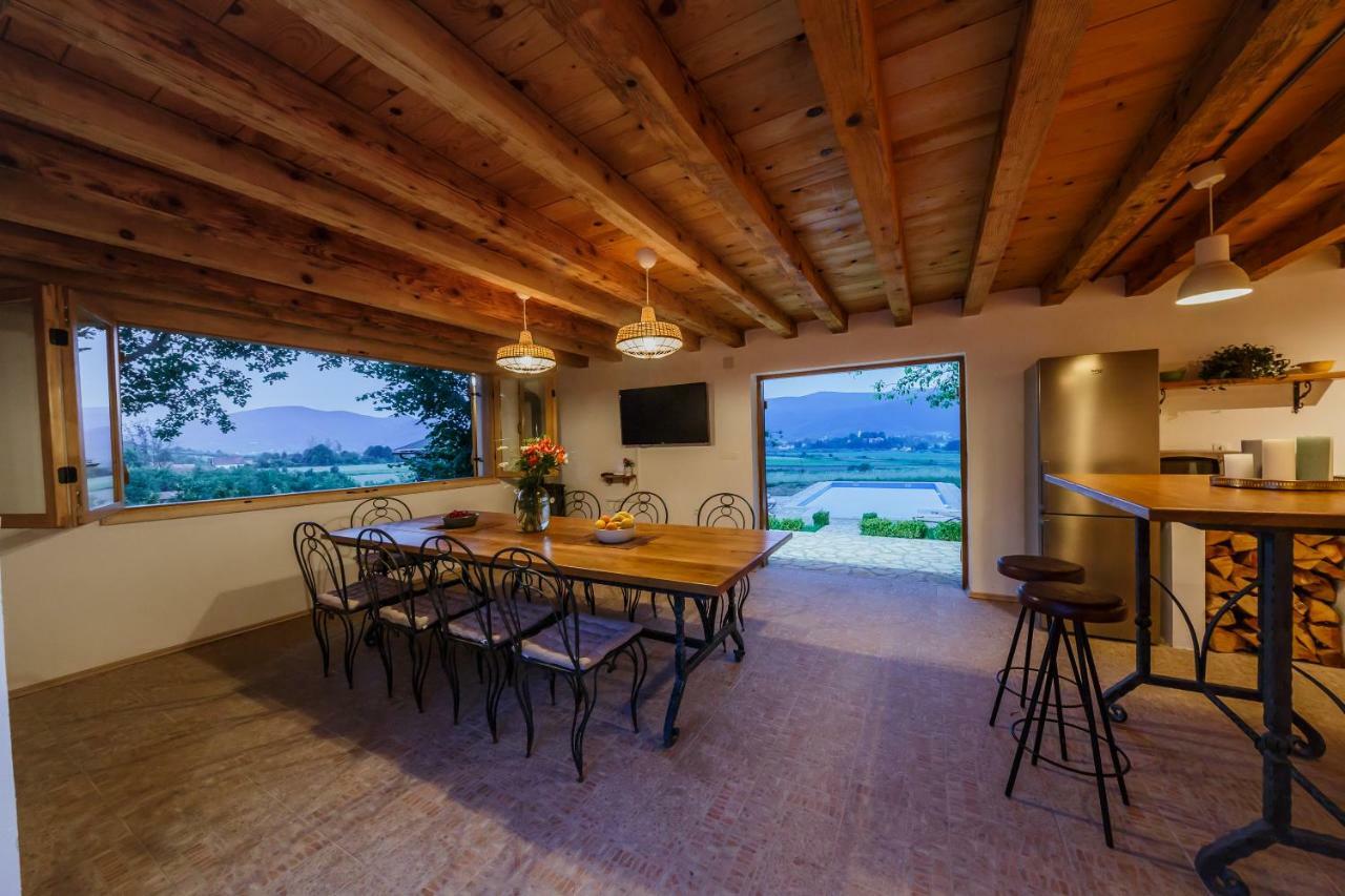 Beautiful Cottage With Heated Pool For 22 Ppl Plaški Exterior foto