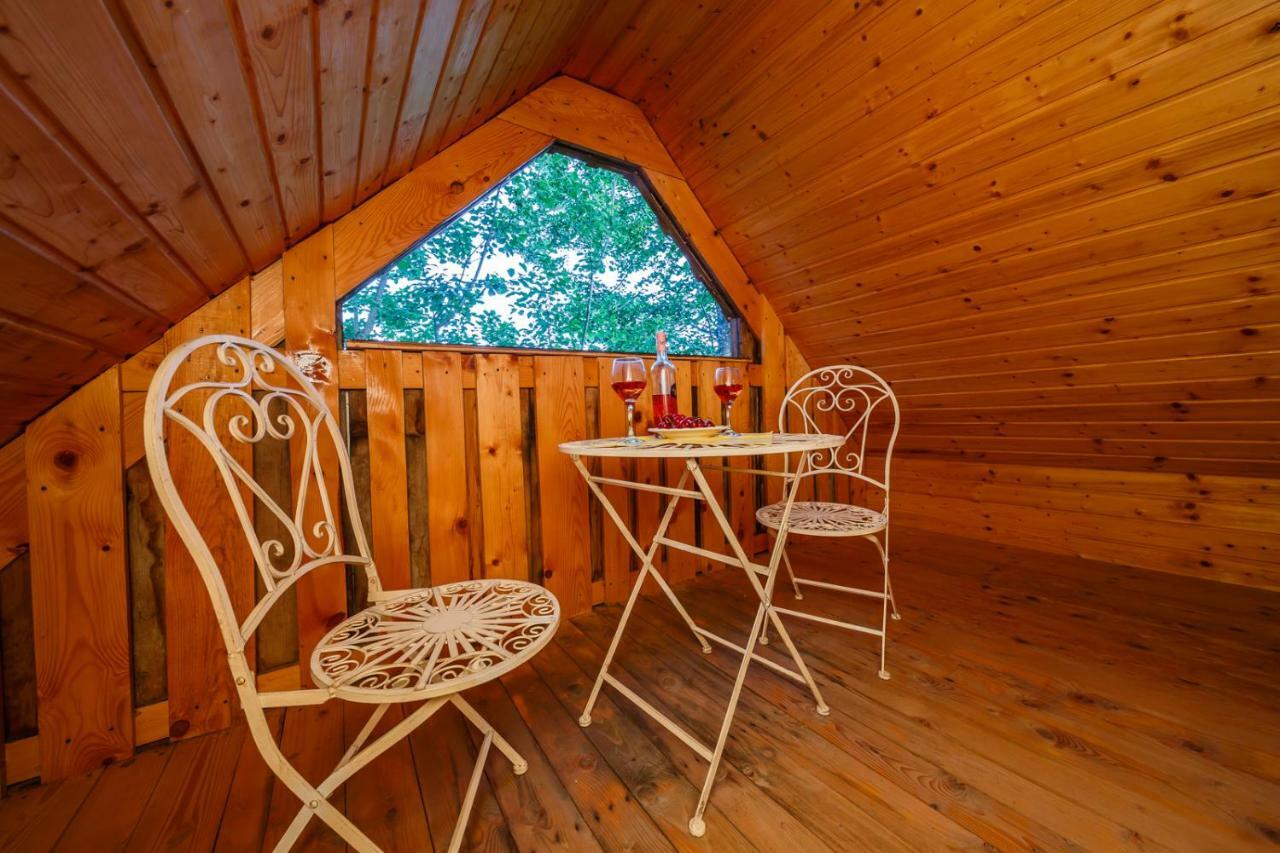 Beautiful Cottage With Heated Pool For 22 Ppl Plaški Exterior foto